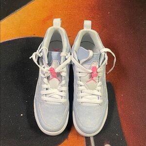 Jordan spike Lows (Y) Girls